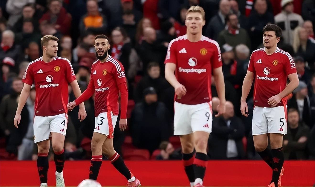 RMC：姆巴佩在上周联赛遭受膝盖撞击，并最终带伤踢完比赛