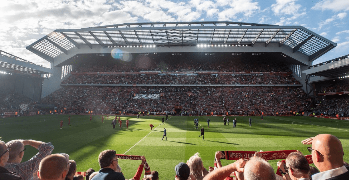 曼联无法复兴 阿莫林临场够差劲 主场1-1西汉姆联领先就乱换人