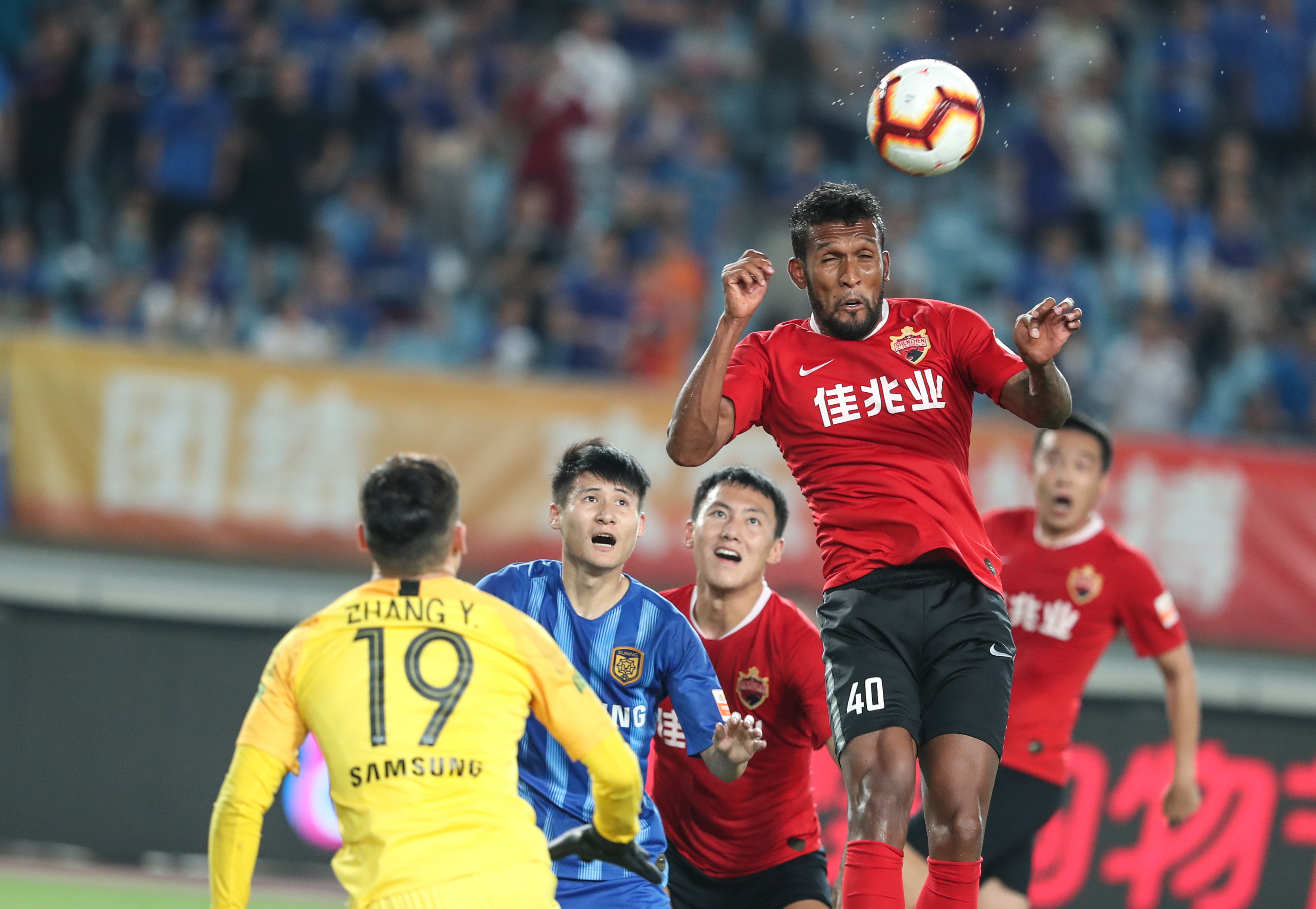 葡萄牙主帅：不会给C罗特殊待遇，英格兰是世界杯夺冠热门