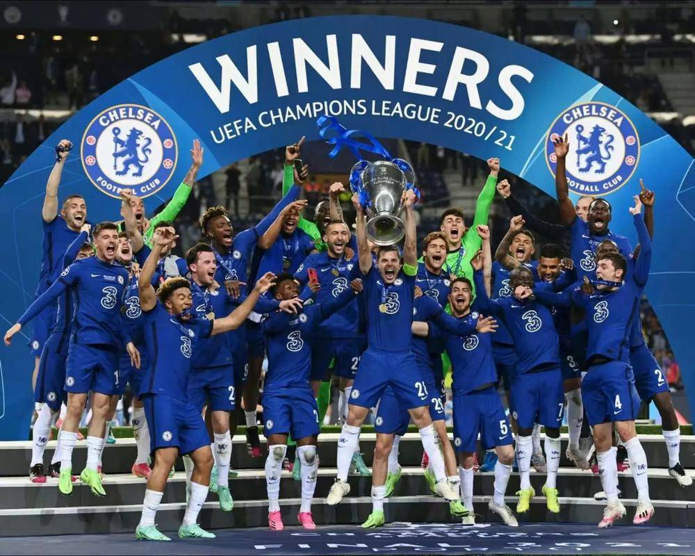 震惊+1！美记：我本以为保罗是快船队史首个退役球衣的球员