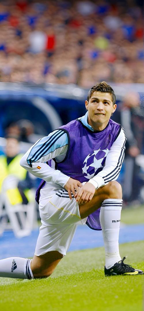 杨瀚森首次首发出战19分钟生涯新高，得到4分5篮板2助攻