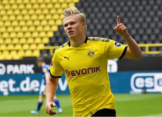 U17世界杯法国vs哥伦比亚现大规模群殴，球员家长均参与其中