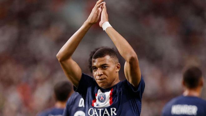 本世纪五大联赛参与百球最快TOP10：C罗70场第1，苏牙71场第2