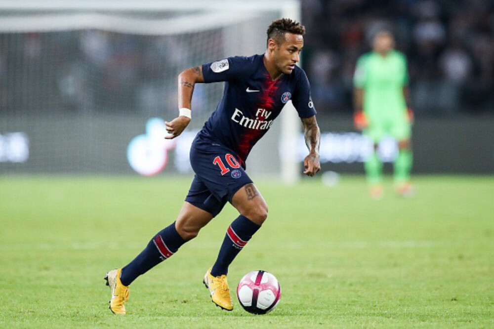 悲喜两重天！孙兴慜失点后表情极度痛苦，穆勒晋级后喜笑颜开