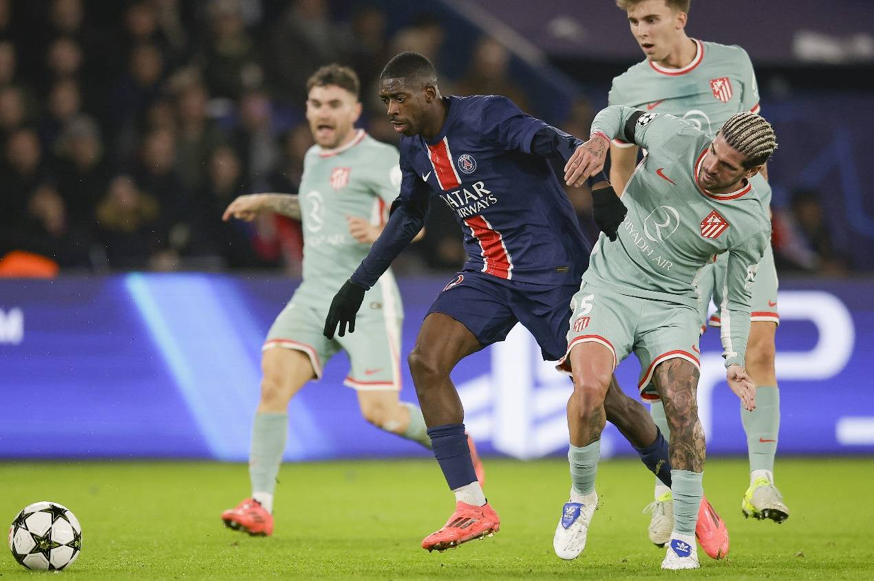 篮球CBA比赛尾声出现争议判罚引热议