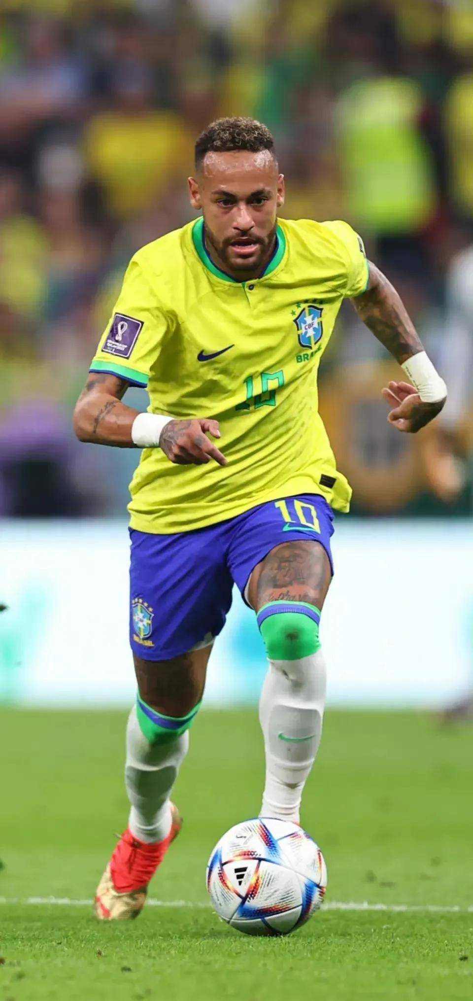 皇家马德里在圣马梅斯胜利后的录像：激情与荣耀的完美展现