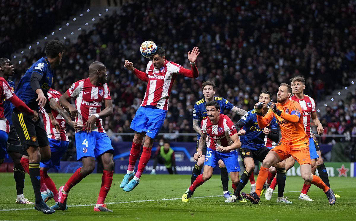 本赛季限制对手在6英尺内最低命中率：戈贝尔46%领跑